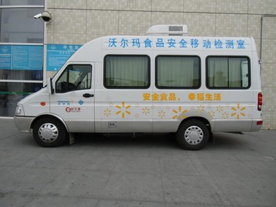 沃爾瑪食品安全移動(dòng)檢測(cè)車目前覆蓋廣州、深圳、東莞的33間門店，并即將把服務(wù)范圍擴(kuò)大到廣東全省的70多間門店。