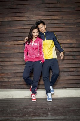 adidas Neo label 彭于晏與Angelababy在秋冬品牌大片中穿上以經(jīng)典絨面革為設(shè)計(jì)主軸的藍(lán)紅BB NEO高幫鞋，呈現(xiàn)亮眼的運(yùn)動(dòng)休閑風(fēng)格傾情演繹NEO秋冬新品服裝造型